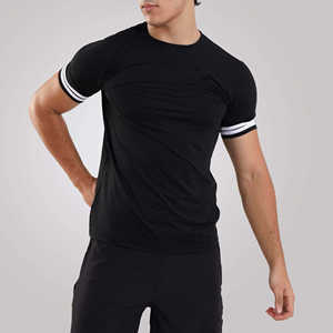 เสื้อยืดผู้ชายแขนสั้นทรงเข้ารูป แห้งเร็ว ผ้าเรียบ สไตล์ลำลอง สำหรับขายส่ง - Product Image 1