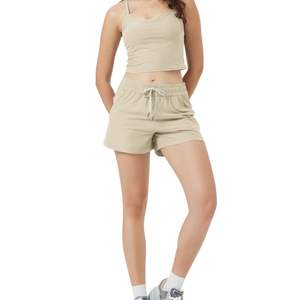 Conjunto de yoga sin costuras para mujer, top corto y pantalones cortos, conjunto deportivo para gimnasio, ropa deportiva con espalda cruzada, camiseta deportiva con logo personalizado - Product Image 2