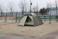 Tente Dôme Camptown Trois Saisons en Oxford et Maille Polyester Imperméable 2000-3000mm, Résistante au Vent, Simple Couche, Abri de Camping Extérieur
