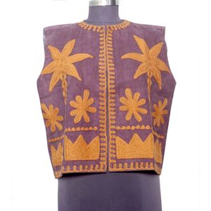 Chaleco de Algodón Cómodo Hecho a Mano para Mujer, Corto, Diseño sin Mangas con Cuello en V y Frente Abierto - Product Image 1