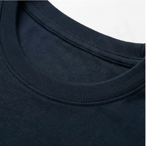 T-shirt à manches courtes col rond personnalisé pour femmes, couleur personnalisée, polyester satiné de haute qualité, pré-rétréci, GOTS Premium, doux, coupe classique - Product Image 4