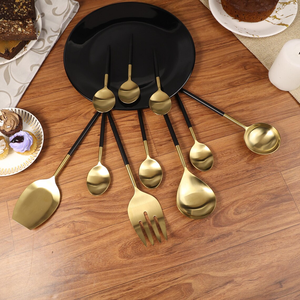 Ensemble de couverts modernes en or avec poignées noires, finition miroir haute brillance, compatibles lave-vaisselle, ustensiles de restauration - Product Image 5
