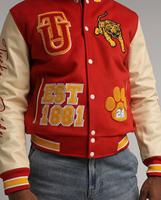 Veste de baseball rouge pour homme, style preppy, en mélange de coton, avec logo tigre brodé et écusson EST 1881.