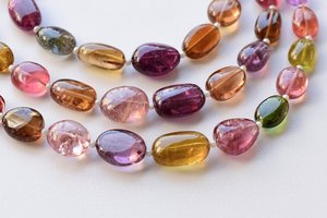 Perles de tourmaline multicolores naturelles, lisses et polies, perles de pierres précieuses en vrac pour la fabrication de bijoux, fournitures de pierres précieuses en gros - Product Image 5