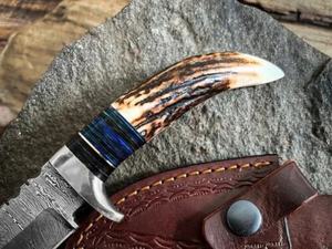 Cuchillo de Caza Fijo de Acero Damasco Recto OEM/ODM DIY con Mango de Cuerno de Ciervo, Espiga Completa, para Supervivencia al Aire Libre y Camping, 3 Años de Garantía - Product Image 2
