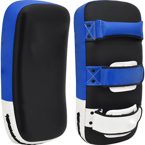 Escudo de Cuero Personalizado de Alta Calidad con Diseño Único, Cantidad Mínima de Pedido para Productos de Boxeo Personalizados - Product Image 1