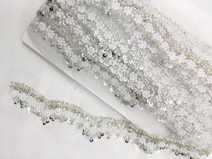 Tela de Encaje con Cuentas Ecológica de Lujo con Bordado Francés y Patrón Geométrico para Vestidos de Novia y Ropa de Noche - Product Image 3