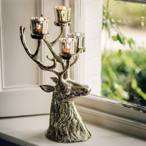 Décoration de Noël : Porte-bougie T Light en forme de tête de renne, fait main en aluminium, support de bougie de table, qualité supérieure, art des bois de renne - Product Image 1