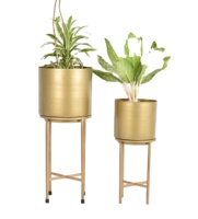 Pot Tanaman Indoor Baja dengan Lapisan Emas Dekoratif |   Pot Tanaman Lantai Taman Balkon Modern |   Dekorasi Hotel Ramah Lingkungan Grosir |
