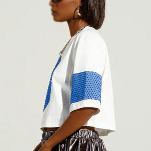 Maillot de football américain pour femme de haute qualité avec strass, crop top en maille respirante, style streetwear oversize, fabricant OEM en gros - Product Image 3