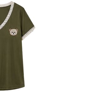 Ensemble pyjama femme vert olive imprimé ourson, col en V, bordure dentelle, haut à manches courtes et short, vêtements de nuit doux, personnalisable - Product Image 4