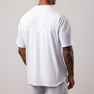 เสื้อสเวตเตอร์คอโอแบบสวมสำหรับผู้ชาย ระบายอากาศได้ดี ลายเรียบ ผ้าถัก ระบายอากาศได้ดี แขนสั้น - Product Image 2