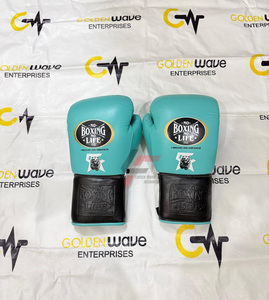 Gants de boxe professionnels fabriqués en usine, cuir de haute qualité, durables, séchage rapide, fermeture à lacets, gants d'entraînement et de sparring en solde - Product Image 2
