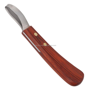 Couteau à sabots de qualité supérieure en acier inoxydable avec manche en bois, double extrémité, coupe précise pour sabots d'équidés et de bovins - Product Image 1