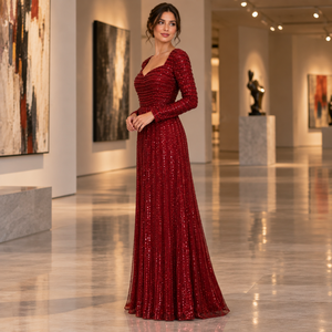 Vestido de Noche con Lentejuelas Color Borgoña |   Vestido Formal Largo con Escote Corazón, Manga Larga, Corte en A y Cintura Ajustada para Fiesta o Boda - Product Image 2