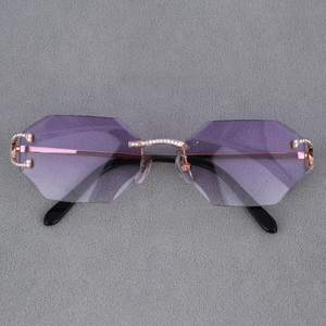 Gafas de Sol de Moda con Gradiente Sin Montura, Unisex, Marco Dorado Rosa, Detalles de Moissanita, Protección UV, Lentes Anti-Reflejantes - Product Image 3