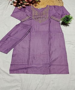 <b>Women</b> Purple <b>Linen</b> Embroidered Kurta <b>Set</b> Loose Fit Casual Ethnic Wear India Pakistan All Seasons 86050 SAHAJANAND- SI:-391 - Product Image 3