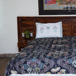 Handmade Kantha Quilt Cotton Embroidered Reversible Paisley Print Vintage <b>Bedspread</b> for Home Hotel - Product Image 6