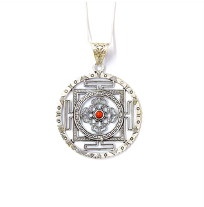 Colgante Redondo Grande de Plata de Ley 925 con Piedra Roja en el Centro, Joyería de Plata de Estilo Retro, Venta al por Mayor - Product Image 2