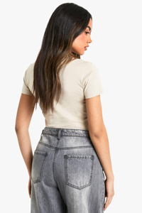 Camiseta sin mangas de algodón fresco para mujer, top corto sexy de color liso con textura acanalada para club, precio económico, OEM - Product Image 2