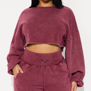 Ensemble Lounge Confortable en Tricot de Haute Qualité pour Femme – Ensemble Deux Pièces en Polaire Bleu Clair avec Crop Top et Pantalon Large Décontracté Coupe Ample - Product Image 5
