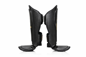 Espinilleras Fairtex Blancas y Doradas Hechas a Medida en Cuero Genuino a Precio Económico, Espinilleras de Muay Thai de Alta Calidad con Cierre de Velcro - Product Image 6