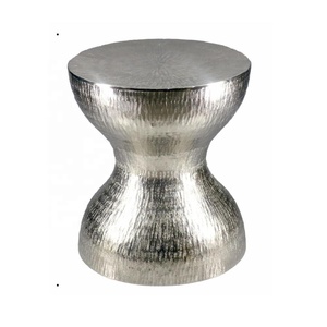 Patrones de línea vertical martillado de aluminio de alta calidad y taburete lateral de Metal con acabado de latón antiguo para decoración del hogar muebles de Metal - Product Image 6