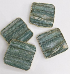 Alfombrillas cuadradas de resina para tazas de té de la mejor calidad, almohadillas de diseño hábil para el hogar, Hotel, restaurante, uso, posavasos de bebidas premium a precio mayorista - Product Image 4