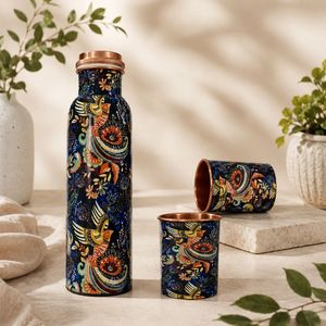 Botella de Agua de Cobre con Diseño Floral de Pavo Real y 2 Vasos, Diseño Clásico, Reutilizable, Portátil, para Uso en Exteriores y Oficina - Product Image 4