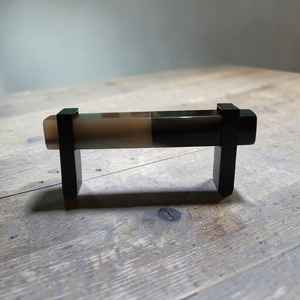 Cornes de bœuf blondes de luxe, design carré moderne, au meilleur prix - Product Image 1