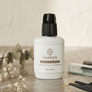 [Lashya] <b>Lash</b> Adhesive Booster Low Odor for Individual <b>Lash</b> <b>Extension</b> 15ml Adhesive Accelerator - Product Image 2