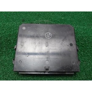300 ECU y Módulos de Computación Usados 8954033301 - Product Image 2
