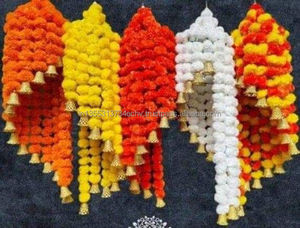 Candelabro de Flores de Caléndula Artificial Colgante de 3 Pies de Largo, Campanas Jhoomar para Bodas, Decoración del Hogar, Decoración Festiva de Diwali, Decoración de Puerta de Templo, Decoración para Eventos - Product Image 6