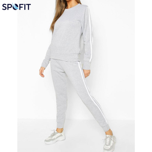 Ensemble de survêtement léger pour femme SPOFIT, imprimé gris, polyester/coton, manches longues, col rond, sweat-shirt et pantalon blanc - Product Image 2