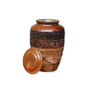 Urna Funeraria Tradicional de Madera, Recipiente Conmemorativo para Cenizas, Elaborada con Patrones de Vetas Suaves y Detalles Decorativos - Product Image 1