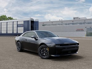 Dodge Charger Scat Pack Plus Turbo 2026 Premium Fresh Deluxe avec sièges en cuir, navigation et transmission intégrale - Product Image 5