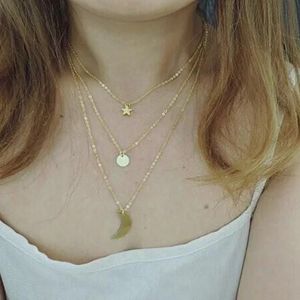 Collar con colgante de Luna, Sol y Estrella Celestial - Product Image 1