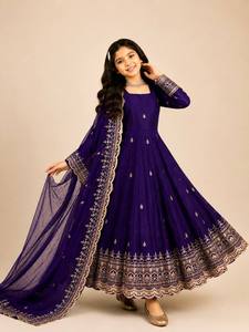 Ensemble Anarkali en soie pour femmes, style traditionnel indien et pakistanais, avec dupatta brodé, longueur ras du sol, tenue de mariage, coupe classique - Product Image 5