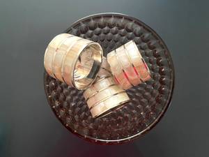 Vintage Brass Napkin Rings Circle <b>Shape</b> 4.5cm Wide Durable Table Decoration for Wedding Mother of Pearl Napkin Rings - Product Image 3