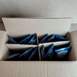 Sérum éclaircissant Gluta-Hya pour une peau saine et éclatante, soin réparateur de nuit, 300 ml x 12 tubes - Product Image 3