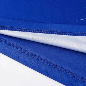 Maillot et short de football légers avec tissu en maille respirant à séchage rapide, idéal pour les températures chaudes et les matchs intenses - Product Image 5