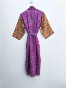 Kimono en soie de sari indien vintage, peignoir en soie douce, robe patchwork taille unique, tenue de nuit multicolore, robe confortable pour la maison - Product Image 5