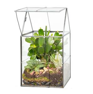 Terrario de Vidrio con Forma de Cabaña Geométrica, Superventas, con Marco de Metal Dorado para Hogar o Boda, Soporte para Suculentas - Product Image 1