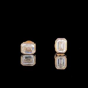 Pendientes de Diamante Cultivado en Laboratorio con Corte Esmeralda de 2 Quilates, Engastados en Oro Rosa de 14K, Joyería Minimalista para Mujer, Regalo de Boda - Product Image 3