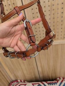 Conjunto de Arreos de Cuero Premium de Alta Calidad para Caballo, con Incrustaciones de Pelo de Vaca, Talla Personalizada, Óptima Comodidad y Durabilidad - Product Image 4