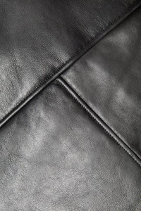 Chaqueta Bomber de Cuero Genuino para Hombre con Cuello de Piel Sintética, Cierre de Cremallera, Estilo Motero, Resistente al Viento para Invierno - Product Image 2