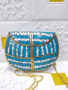 Sac de soirée en mosaïque en métal élégant fait à la main pour dames perle nacre boîte de pochette de fête de mariage motifs d'enveloppe uniques - Product Image 1