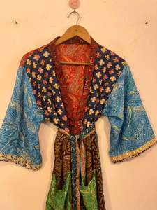 Robe kimono confortable et légère, style hippie, pour l'été, avec empiècements et imprimé floral bohème - Product Image 2