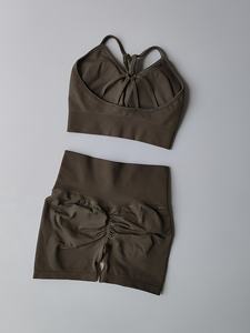 Ensemble de yoga personnalisé : Soutien-gorge de sport et short taille haute pour l'entraînement, vêtements de sport respirants et extensibles pour la gym et le fitness - Product Image 3