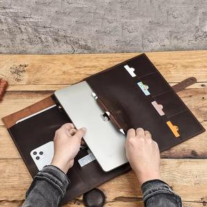 Funda y Estuche para Laptop de Cuero Genuino al por Mayor, Estilo Ejecutivo Moderno y Duradero para Macbooks y Laptops LS-0293 - Product Image 2